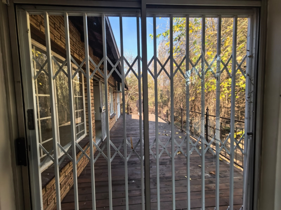 3 Bedroom Property for Sale in Safari Gardens North West